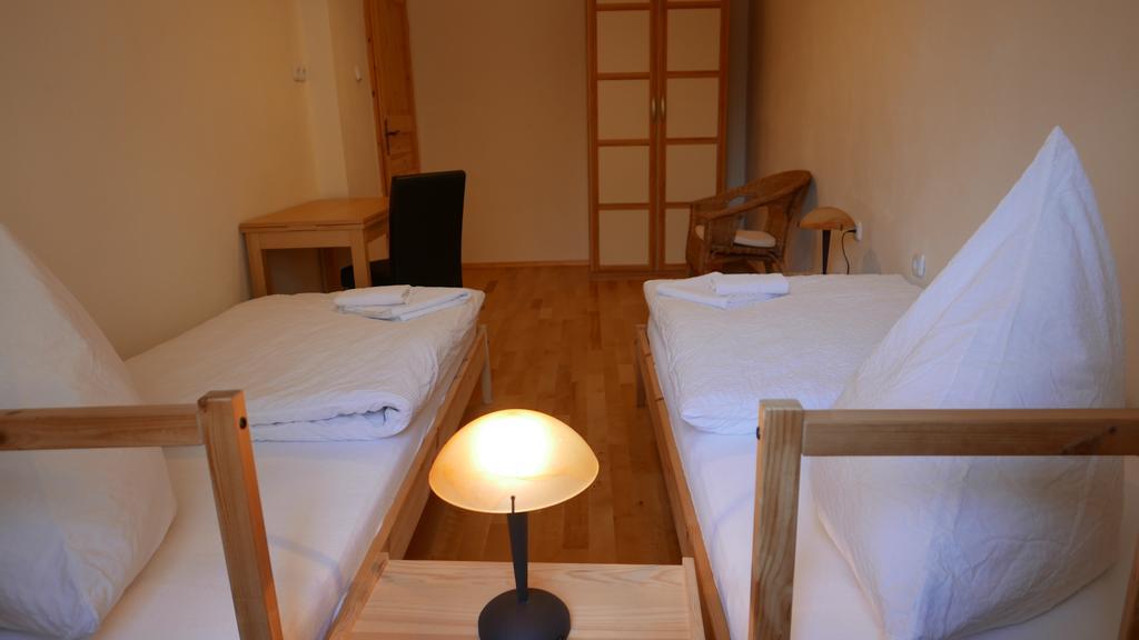 Reusa Apartments Plauen Zimmer foto